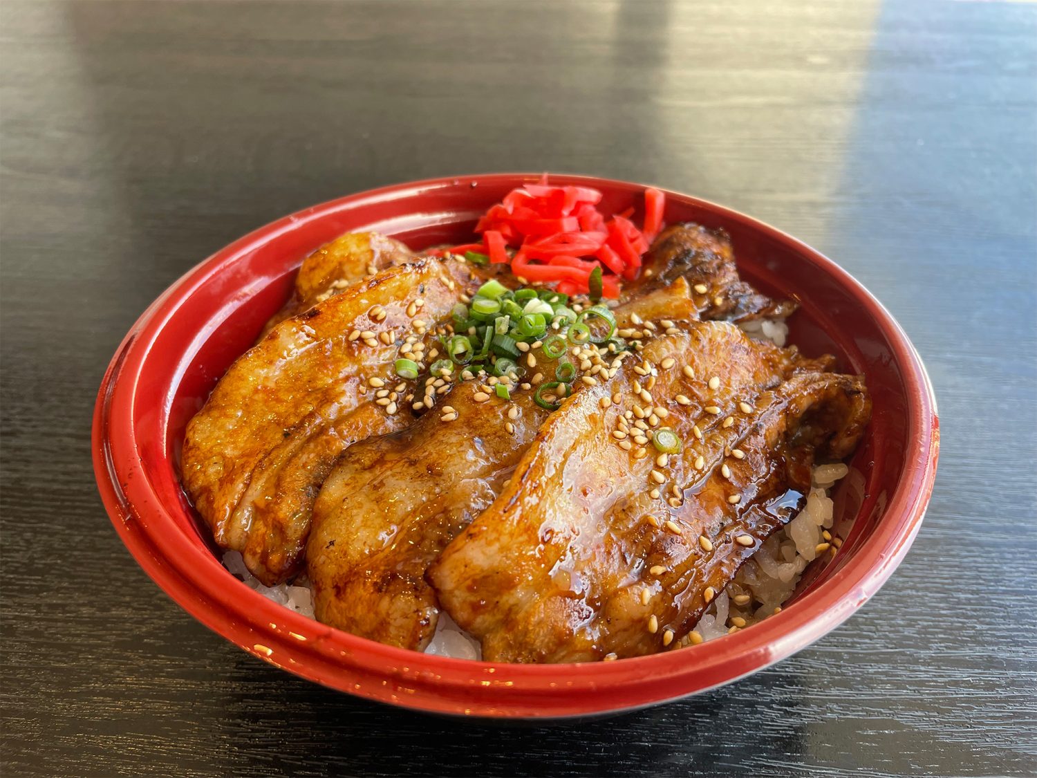 秘伝のタレ豚丼　豚壱